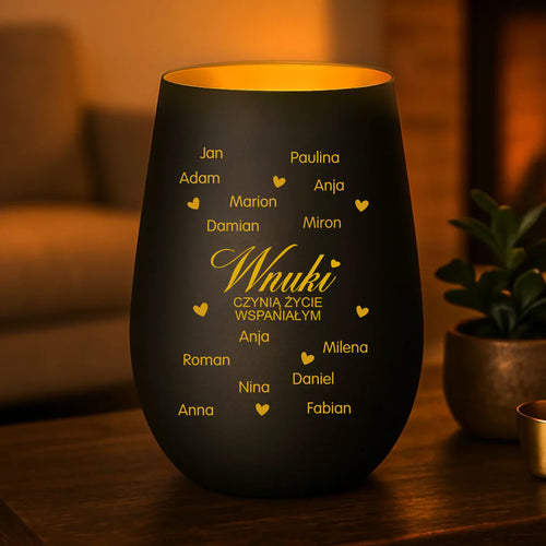 Personalizowany lampion Moje wnuki dla dziadków ze szkła z matowym wykończeniem i grawerem rozświetlanym przez – Motiv 2