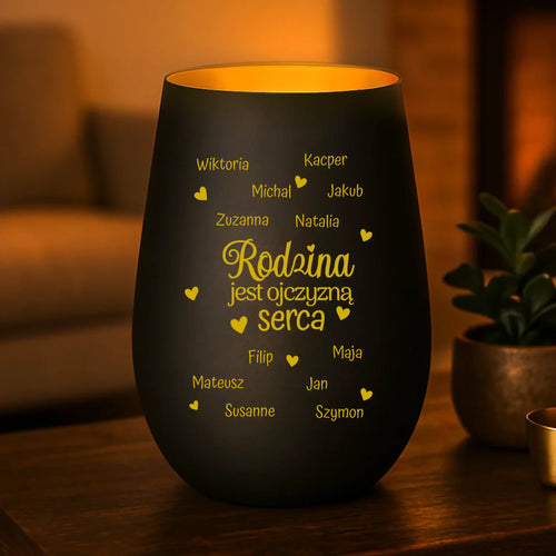 Personalizowany lampion rodzinny Ojczyzna serca z grawerem, matowe szkło, rozświetlający się przy świecy – Motiv 2