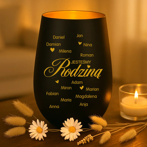 Personalizowany lampion rodzinny z matowym szkłem i grawerem, rozświetlający się w blasku świecy