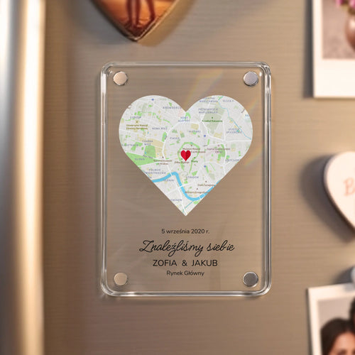 Personalizowany magnes akrylowy z mapą i miejscem spotkania dla pary – design Znaleźliśmy siebie – Motiv 2